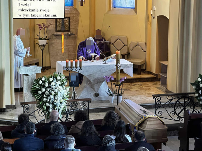 Pogrzeb 16-letniej Mai