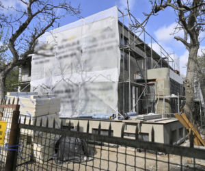 Niekończący się remont sąsiadów Kaczyńskiego