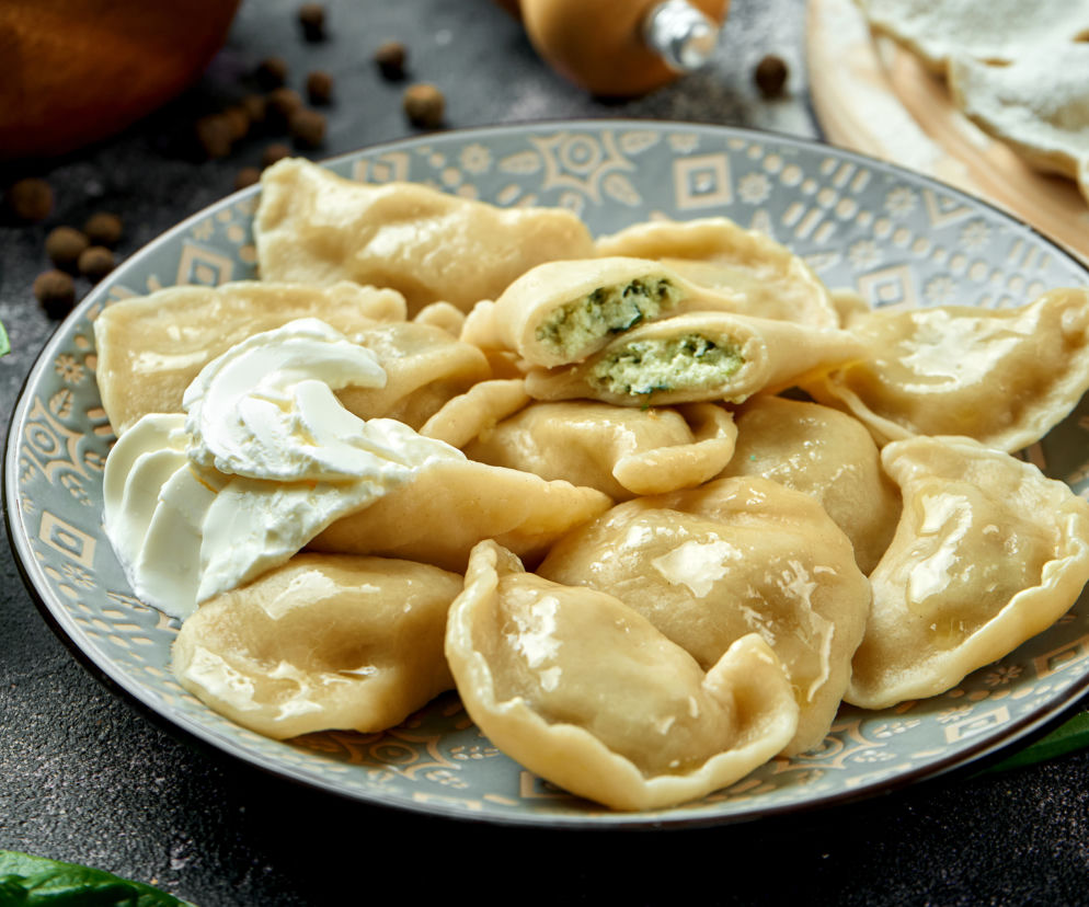 Pierogi z twarogiem i szpinakiem