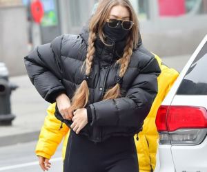 Gigi Hadid na spacerze z córką