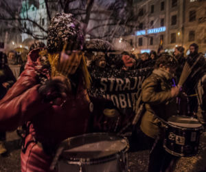 Nie mów mi, co mam robić. Protest kobiet w Krakowie [GALERIA ZDJĘĆ, AUDIO]