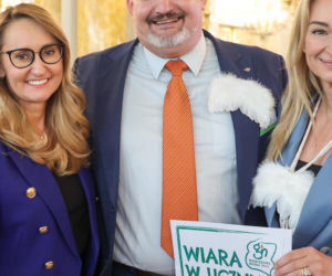 „Nie bierzmy wszystkiego na serio”. Rozmowa z Radosławem Potracem, Nauczycielem Roku 2023