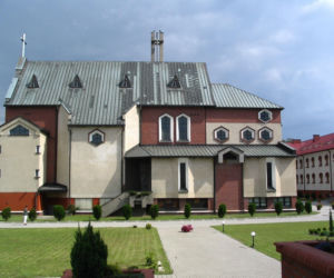 To jedna z najciekawszych małopolskich wsi. Jej mieszkańcy modlą się do świętego męczennika