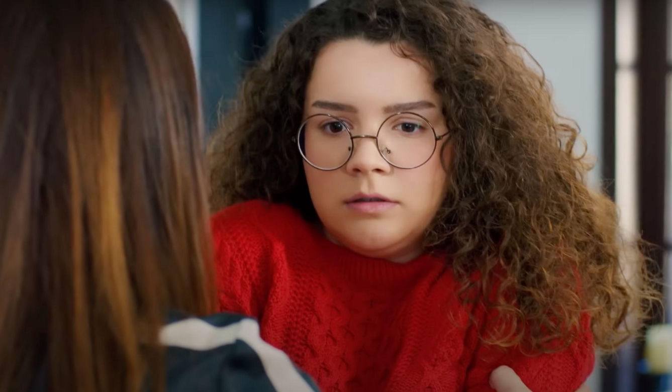 Melis naprowadzi porywacza na trop Zeynep. Dojdzie do tragicznego wypadku i dziewczyna zostanie pojmana.