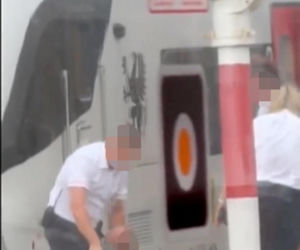 Szokujące sceny na peronie w Wejherowie! Bójka agresywnego pasażera z konduktorem