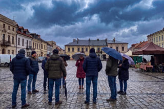 Chłodny front nad Polską. Kiedy powrócą wyższe temperatury?