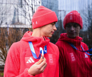 Semirunniy z dziewczyną