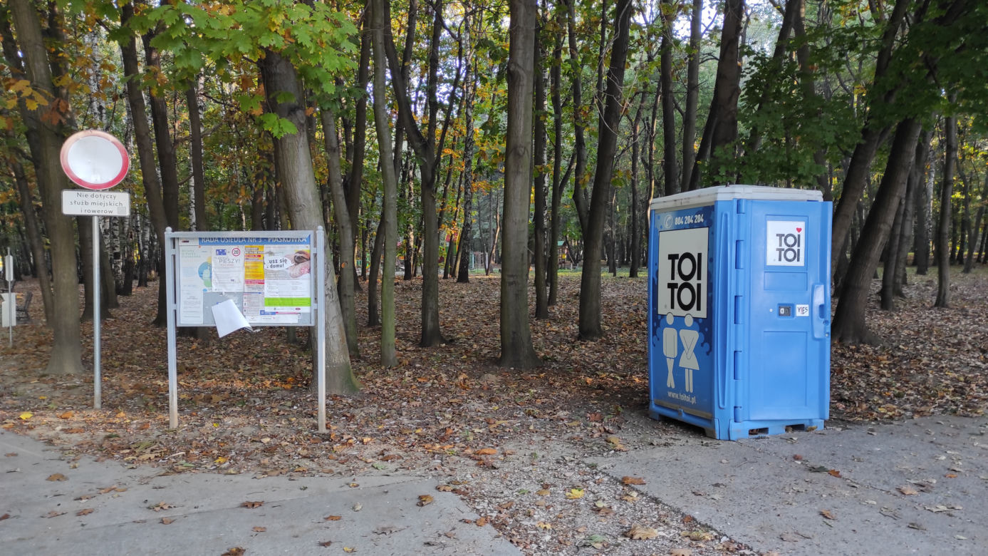 Toalety w Parku Piaskówka w Tarnowie