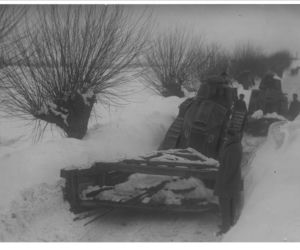 Śnieżny ARMAGEDON na Podkarpaciu. CZOŁG odśnieżał drogę [ZDJĘCIA Z NAC] 
