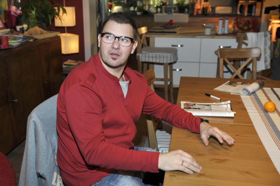 Już niebawem kolejny sezon "Rodzinki.pl". Tomasz Karolak zdradził, jakie relacje panują na planie