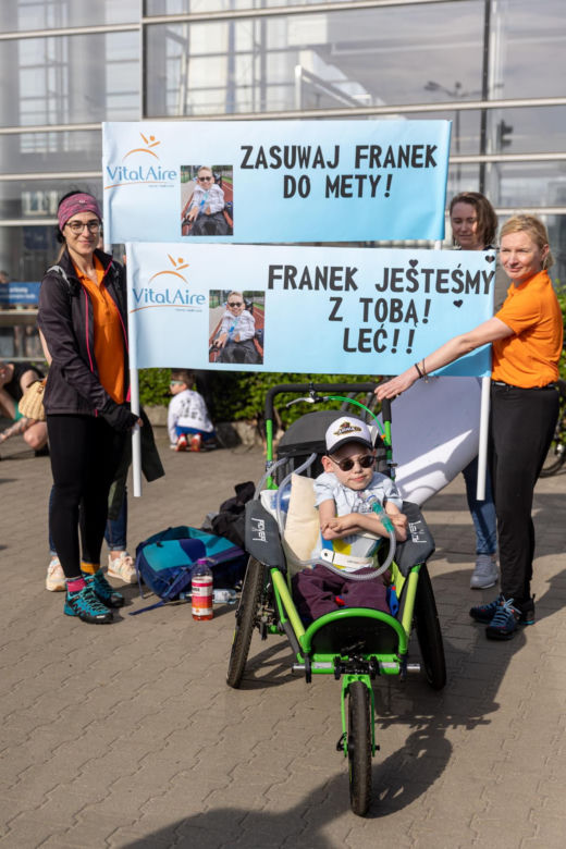 Nie chodzi i nie oddycha - a ukończył półmaraton. 