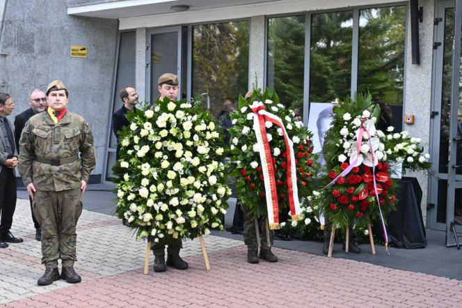 Oni pamiętali o Janie Fryczu. Biało-czerwone wieńce