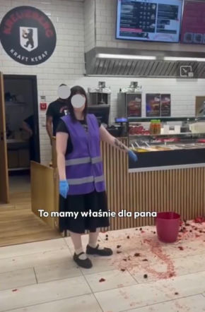 Aktywiści zaatakowali kebab związany z Filipem Chajzerem