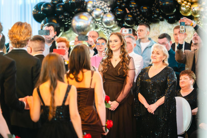 Studniówka 2026 młodzieży z IV LO im. Hetmana Stanisława Żółkiewskiego w Siedlcach