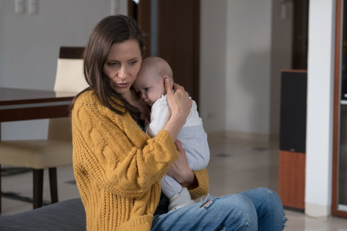 Na Wspólnej, odcinek 2716. Gosia (Anna Kerth), Szymon (Oliwia Glanowska)