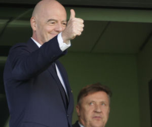 Cezary Kulesza wita Gianniego Infantino