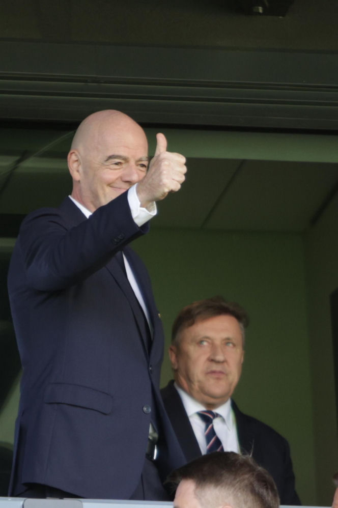 Cezary Kulesza wita Gianniego Infantino