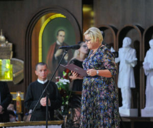 Ukłony dla Rydzyka, uśmiech dla Kaczyńskiego