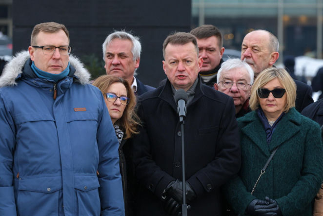 To była pierwsza taka miesięcznica smoleńska od lat! Zabrakło na niej Jarosława Kaczyńskiego 