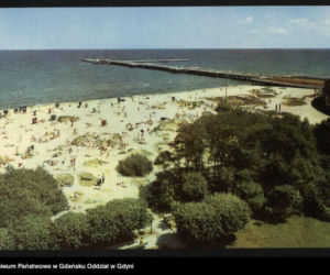 Golizna na plaży w czasch PRL