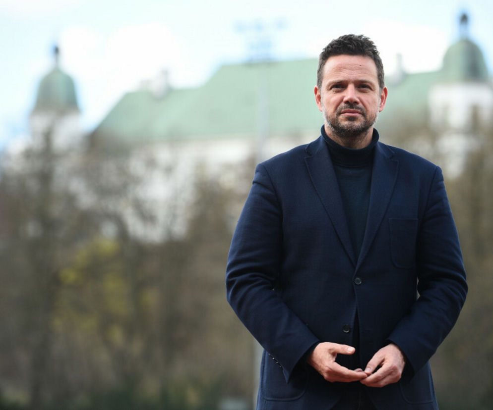Rafał Trzaskowski ma armię urzędników