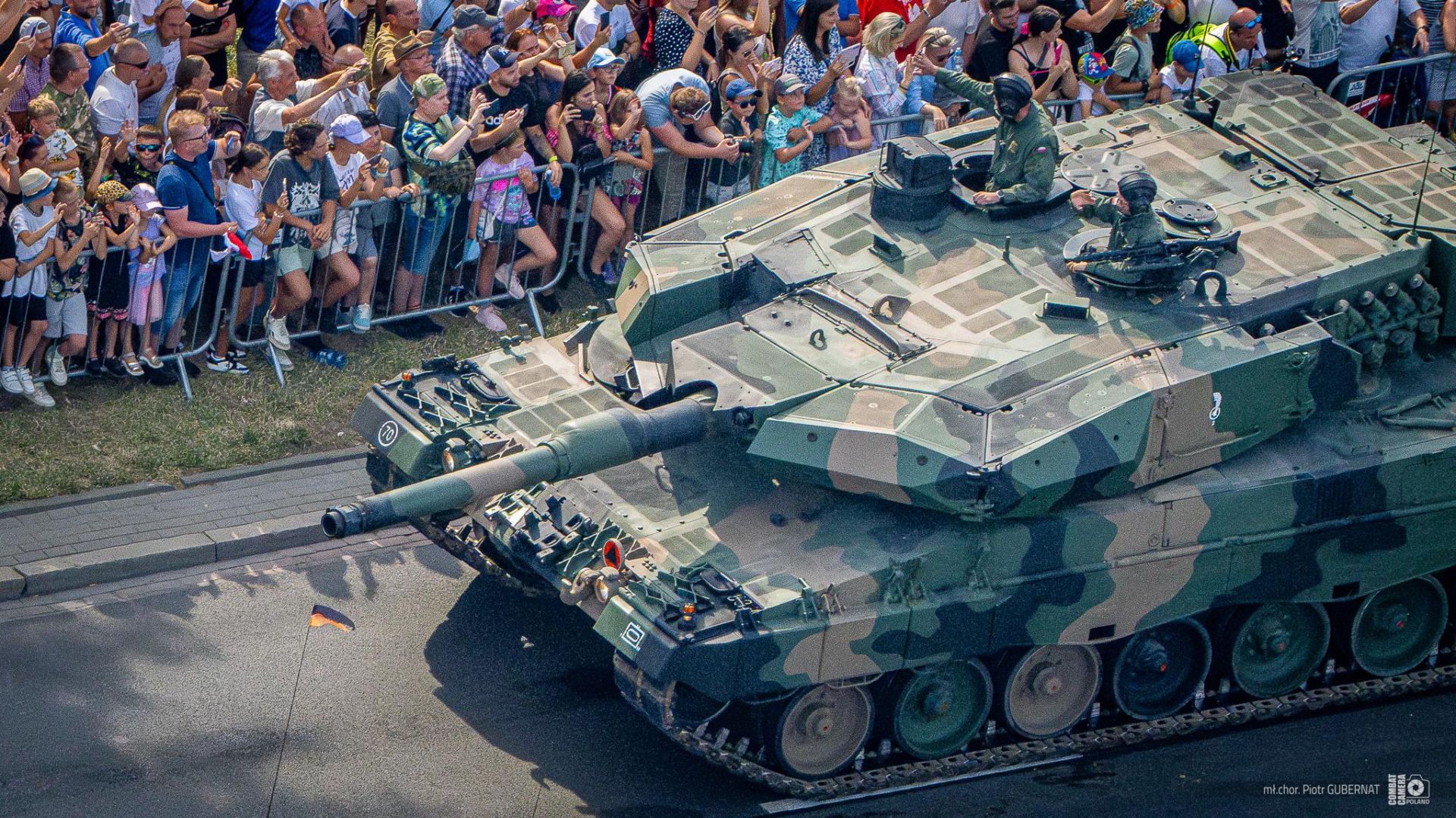 Święto Wojska Polskiego 2026: Wielka defilada w Warszawie i parada morska w Gdyni. Tysiące żołnierzy i ten sprzęt wojskowy zaskoczą Polaków