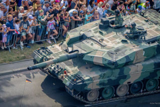 Wielka defilada w Warszawie i parada morska w Gdyni. Tysiące żołnierzy i ten sprzęt wojskowy zaskoczą Polaków