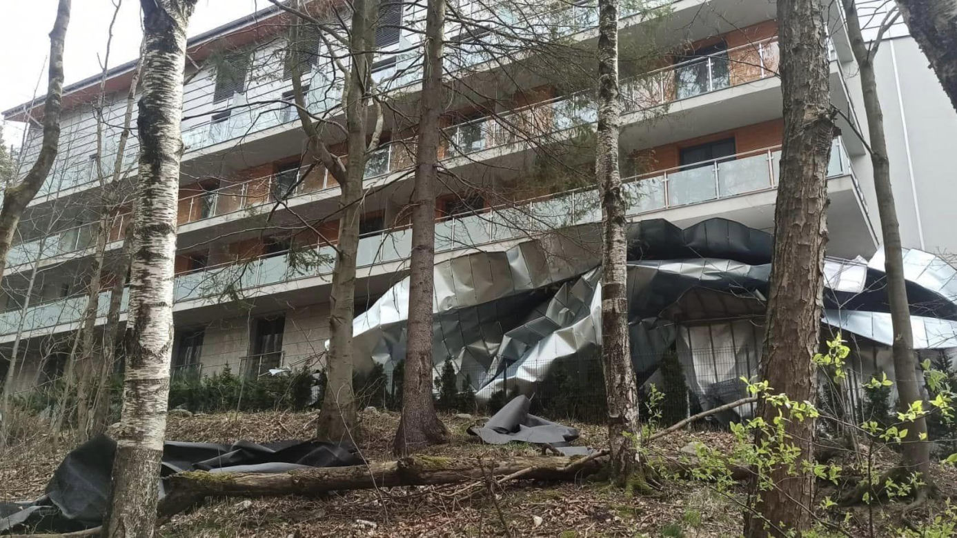 Tragiczny bilans wichur w Małopolsce. Pięć ofiar śmiertelnych i setki interwencji służb