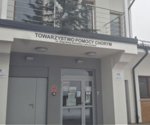 „Pisanka dla hospicjum” wraca do Piły. Każda wpłata zapełnia wielkanocny koszyk dobra