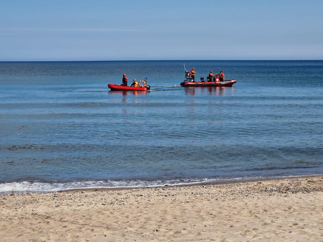 Akcja poszukiwawcza na plaży w Kołobrzegu