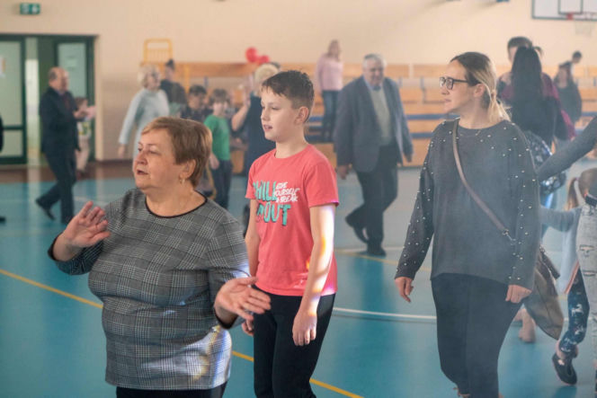 Na imprezie Babcie i Dziadkowie z Łukowa i okolic bawili się wspólnie ze swoimi dziećmi i wnuczętami