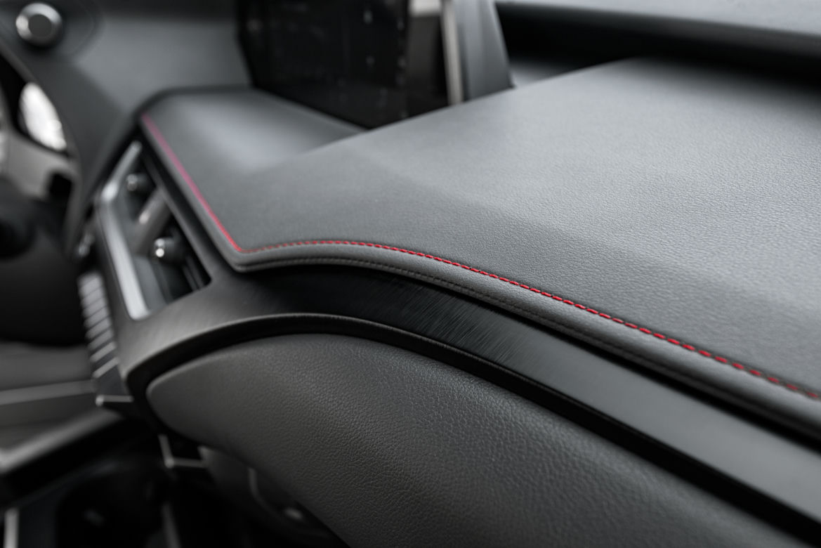Lexus UX 250h E-Four F Sport