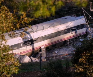 Taka była przyczyna katastrofy kolejowej w Hiszpanii? Śledczy niemal pewni!