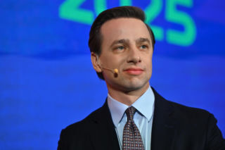 Najwięksi polityczni zwycięzcy i przegrani roku 2025