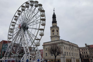 Wielkanocna atrakcja wraca na rynek. Koło widokowe znów w Lesznie