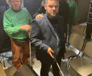 Niewidzialny koncert w bydgoskiej Światłowni budzi różne emocje. Widzowie i muzycy w szoku