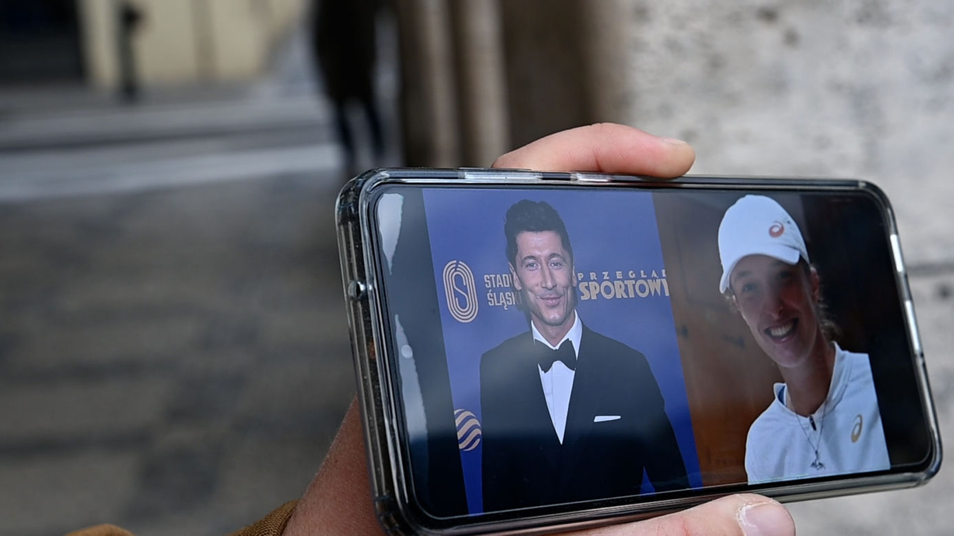 Lewandowski czy Świątek? Wyjątkowa sonda na ulicach Pragi