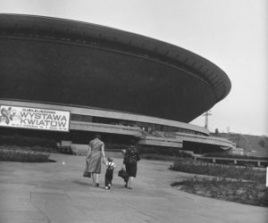 Tak wyglądały Katowice w latach 1979-89. Miasto zmieniło sie nie do poznania. Zobaczcie [GALERIA]