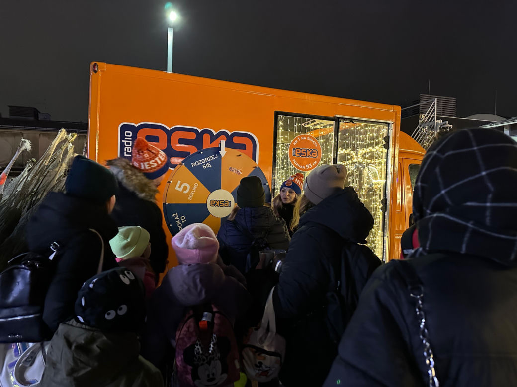 Ekipa Eski rozdaje Wam choinki