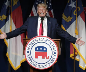 Awantura o spodnie Trumpa! Coś było nie tak