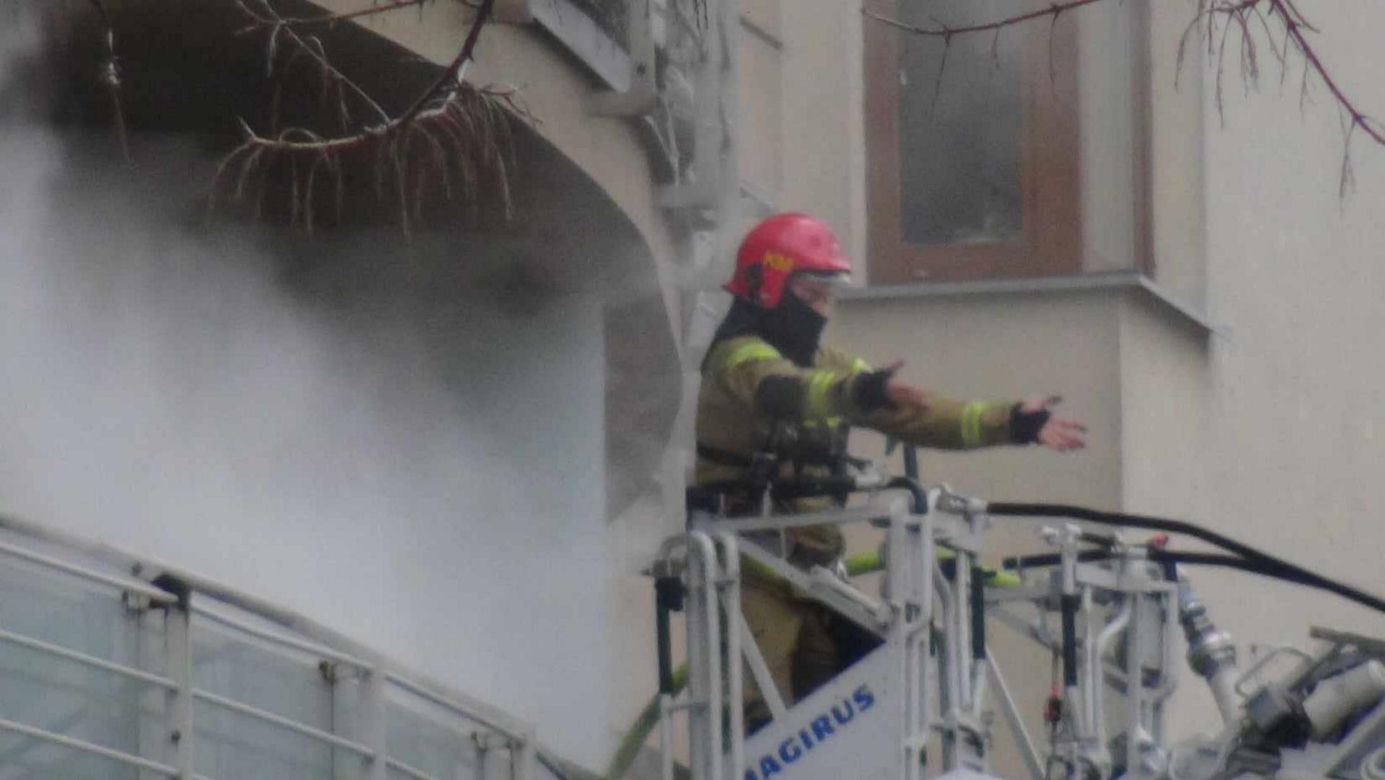  Horror w Wigilię, spłonęło mieszkanie na Bielanach. W środku zwłoki kobiety