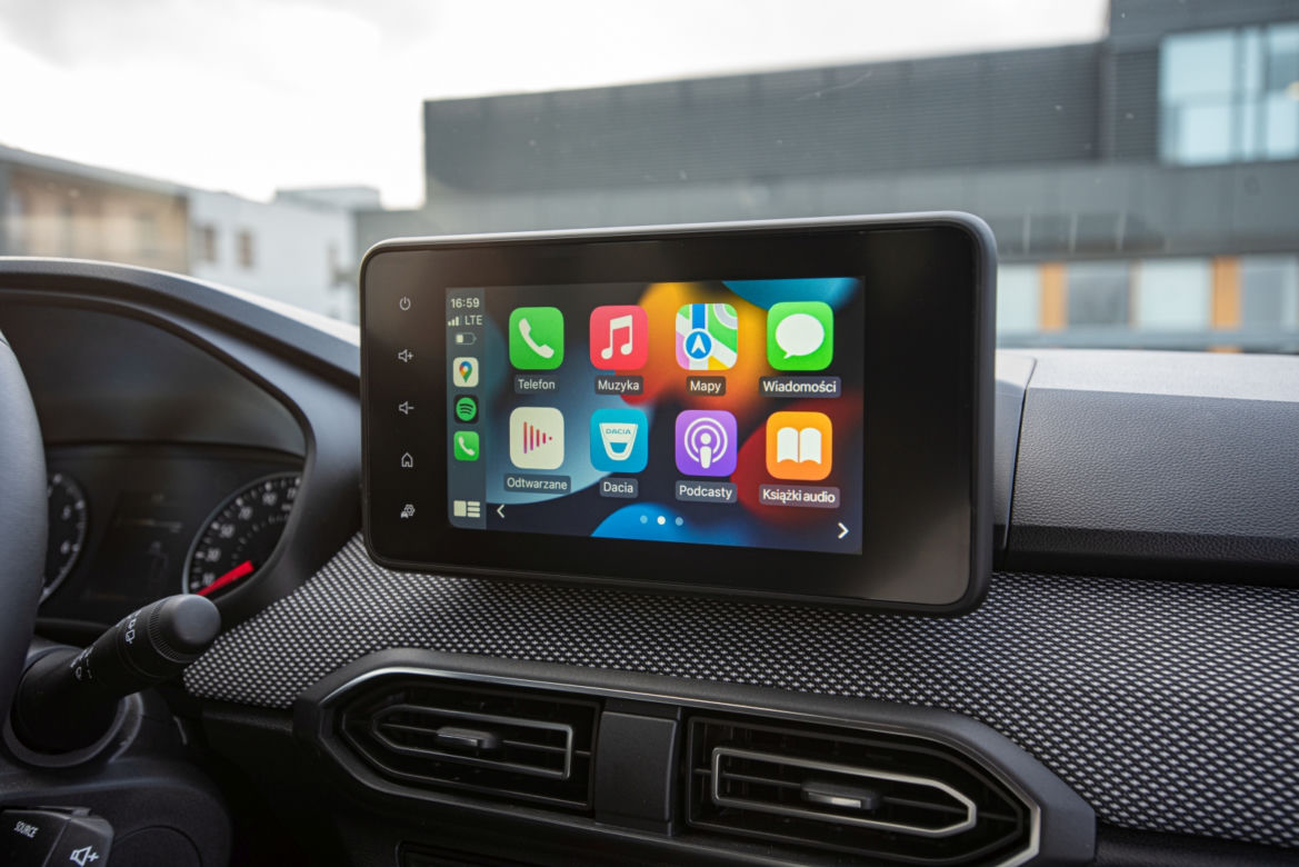 Bezprzewodowy Apple CarPlay w Dacii Jogger