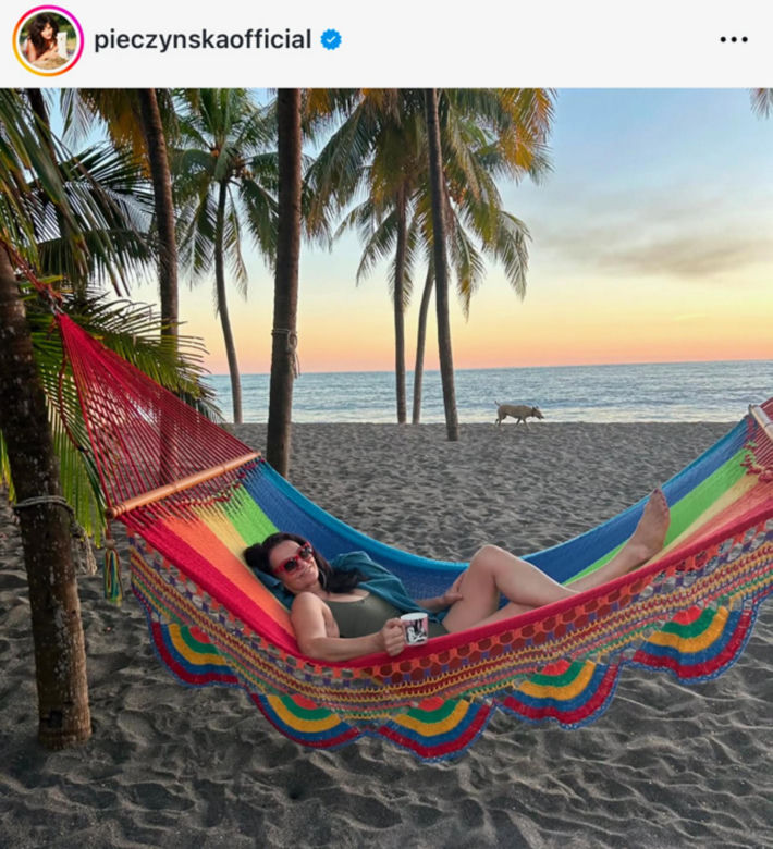 Małgorzata Pieczyńska wygina się na Salwadorze