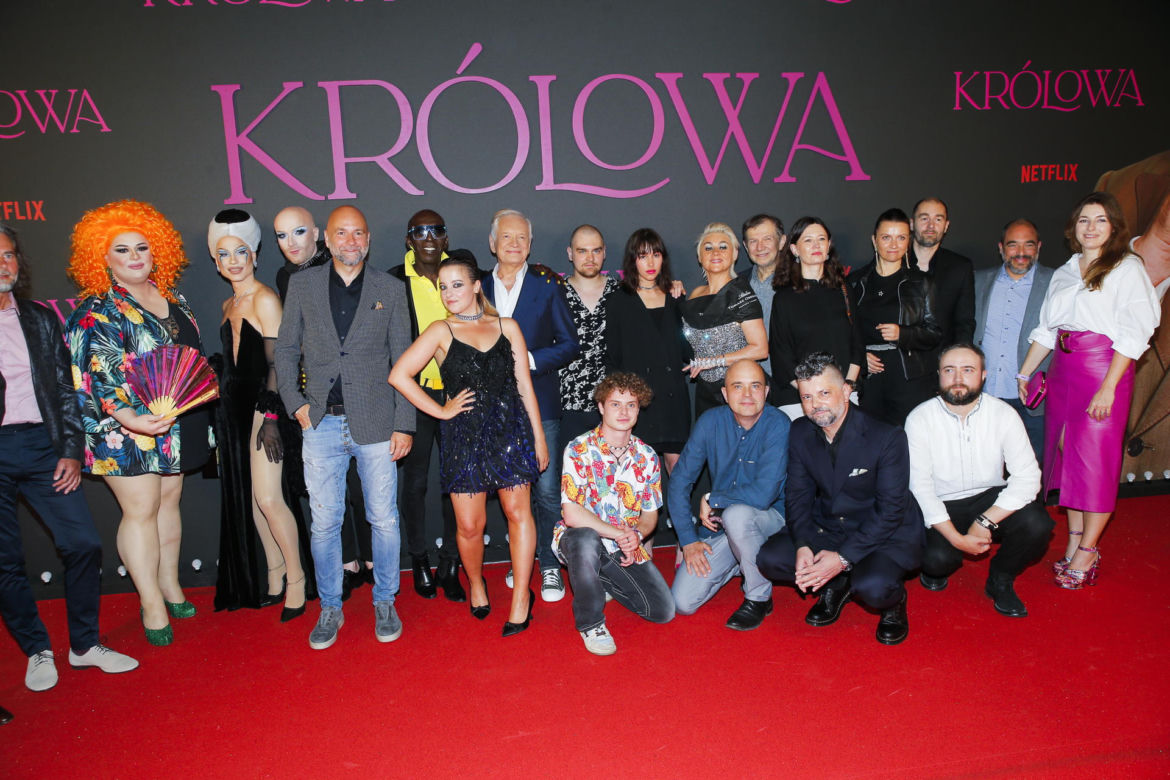 Widzieliśmy "Królową" Netfliksa. Andrzej Seweryn i Maria Peszek dali popis! [GALERIA]