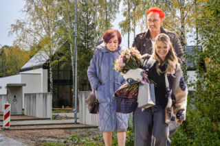 Wiśniewski i Mandaryna zamieszkają z mamą. Ich Troje nabiera nowego znaczenia