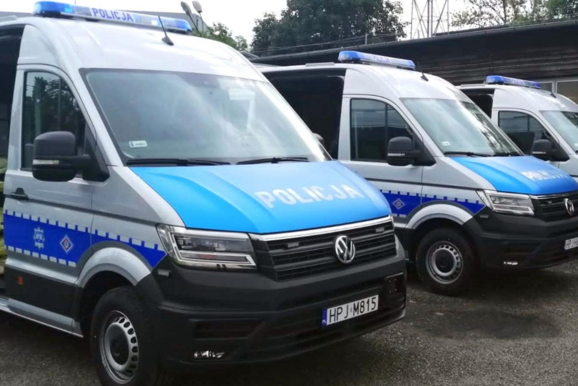 Nowe radiowozy dla opolskiej drogówki. Pojawią się w trzech miastach