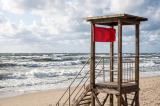 Sinice Chłopy. Czy w Chłopach można się kąpać 12.08? Flaga, warunki pogodowe