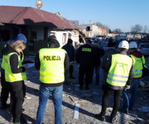 Wybuch przy ul. Łowickiej. Sprawą zajęła się prokuratura i policja