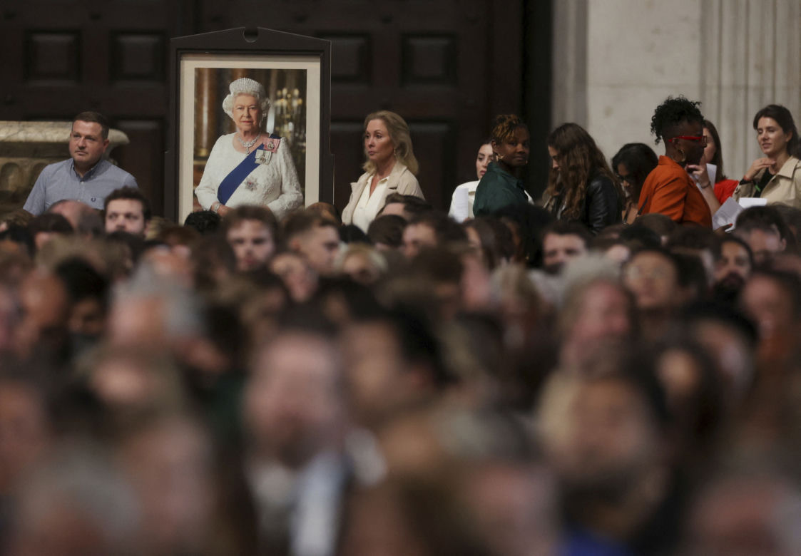 Msza ku czci zmarłej Elżbiety II. Wyjątkowe wykonanie hymnu. "God save the King"