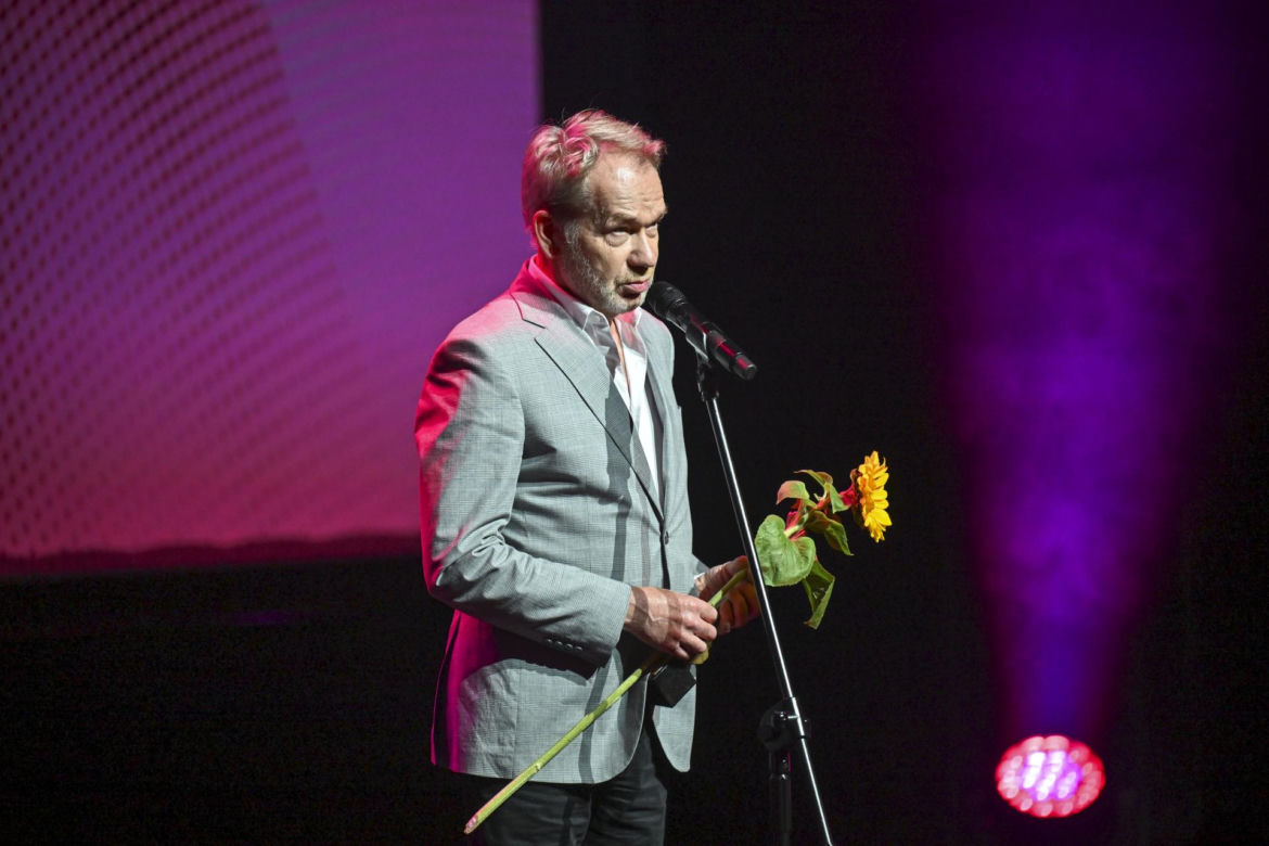 Gala Tofifest 2025 bez stylowych niespodzianek? Olśniewająca Warnke, Szapołowska znów w różowym futerku!